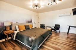 Dino Trails Getaway and Suites - Image 4
