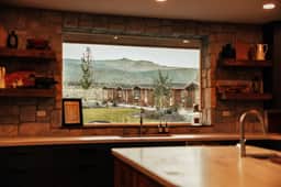 Thousand Lake Lodge and Suites - Sleeps 14 - Image 5