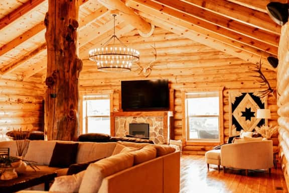 Thousand Lake Lodge - Image 4