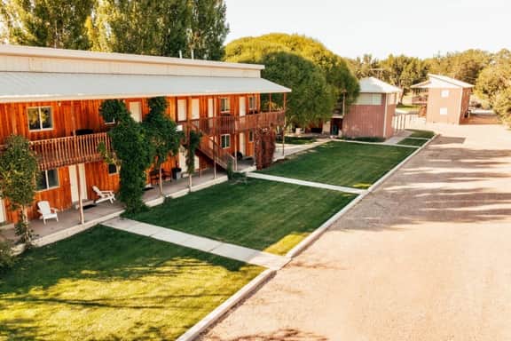 Dino Trails Getaway and Suites - Image 2